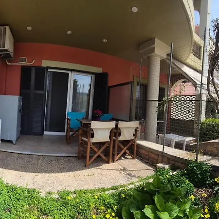 Elira - Apartment,