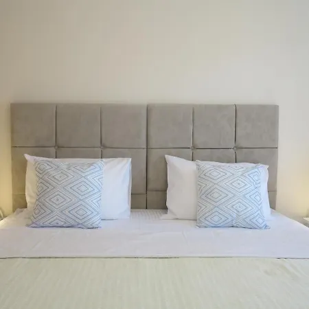 Lejlighed Elira - Apartment,