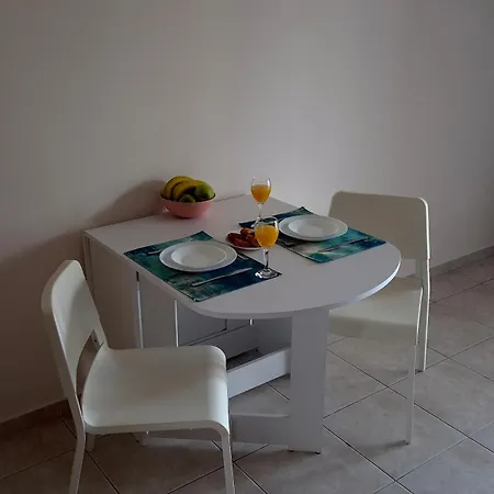 Lejlighed Elira - Apartment,